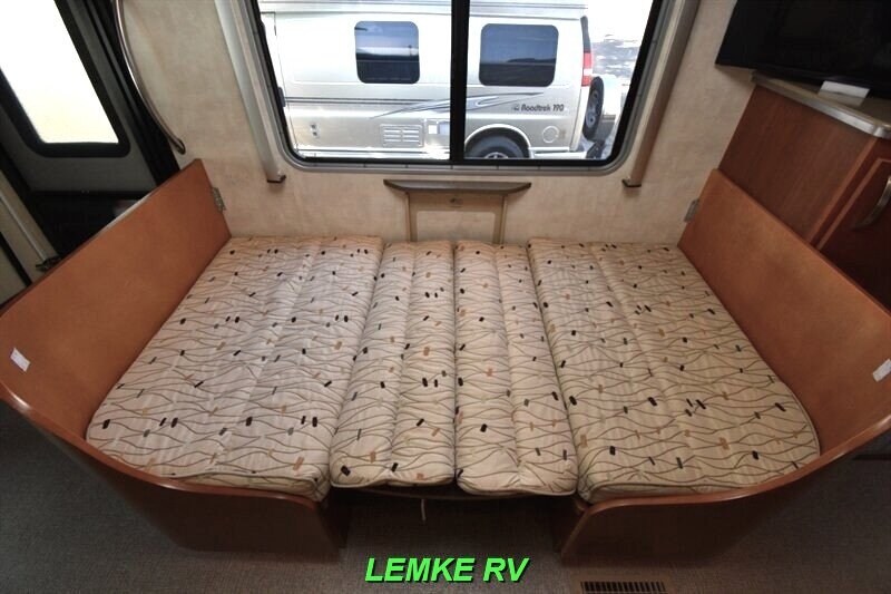 2010 Fleetwood Pulse 24A   - Photo 19 - Rocklin, CA 95677