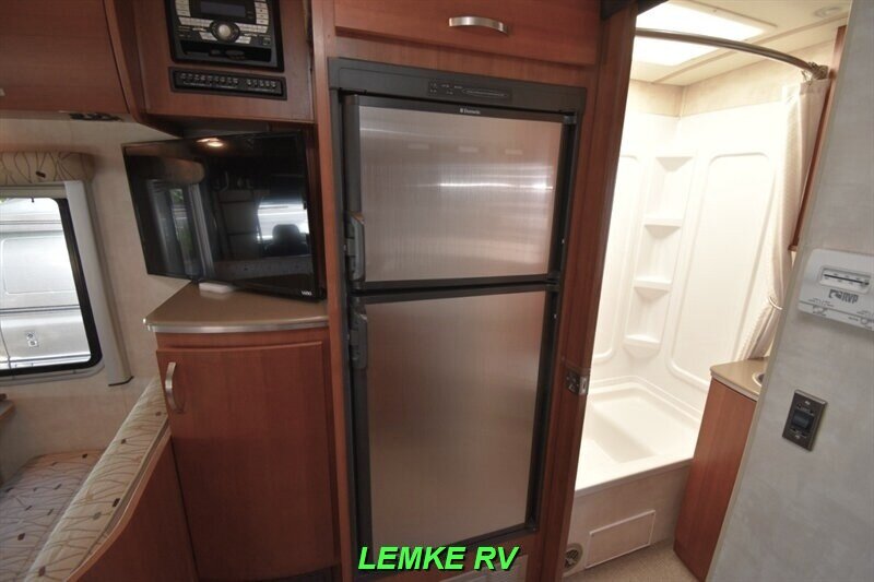 2010 Fleetwood Pulse 24A   - Photo 16 - Rocklin, CA 95677