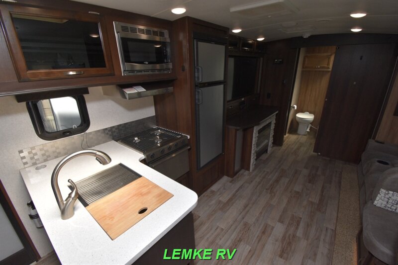 2019 Jayco White Hawk 32KBS   - Photo 12 - Rocklin, CA 95677