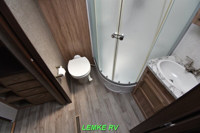 2019 Jayco White Hawk 32KBS   - Photo 17 - Rocklin, CA 95677