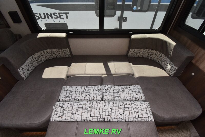 2019 Jayco White Hawk 32KBS   - Photo 26 - Rocklin, CA 95677