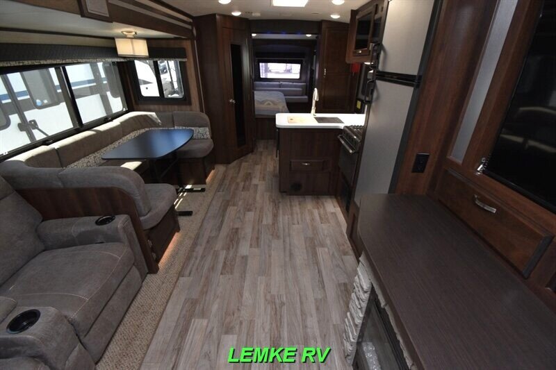 2019 Jayco White Hawk 32KBS   - Photo 2 - Rocklin, CA 95677