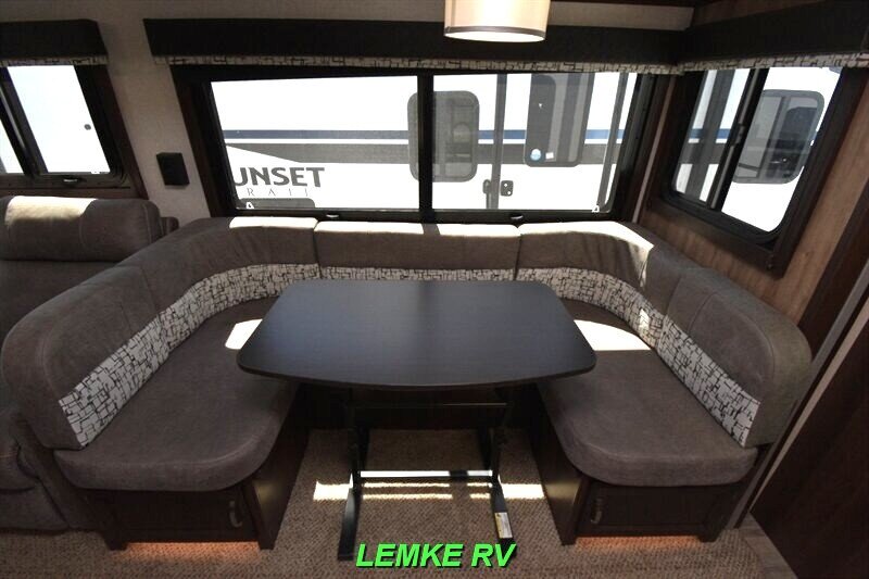 2019 Jayco White Hawk 32KBS   - Photo 12 - Rocklin, CA 95677