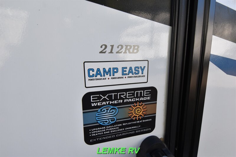 2021 CrossRoads RV Sunset Trail Super Lite 212RB   - Photo 23 - Rocklin, CA 95677