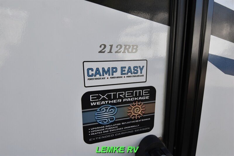 2021 Crossroads RV Sunset Trail Super Lite SS212RB   - Photo 19 - Rocklin, CA 95677