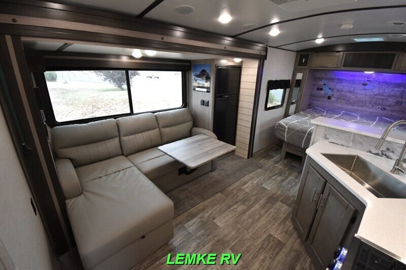 2021 Crossroads RV Sunset Trail Super Lite SS212RB   - Photo 9 - Rocklin, CA 95677