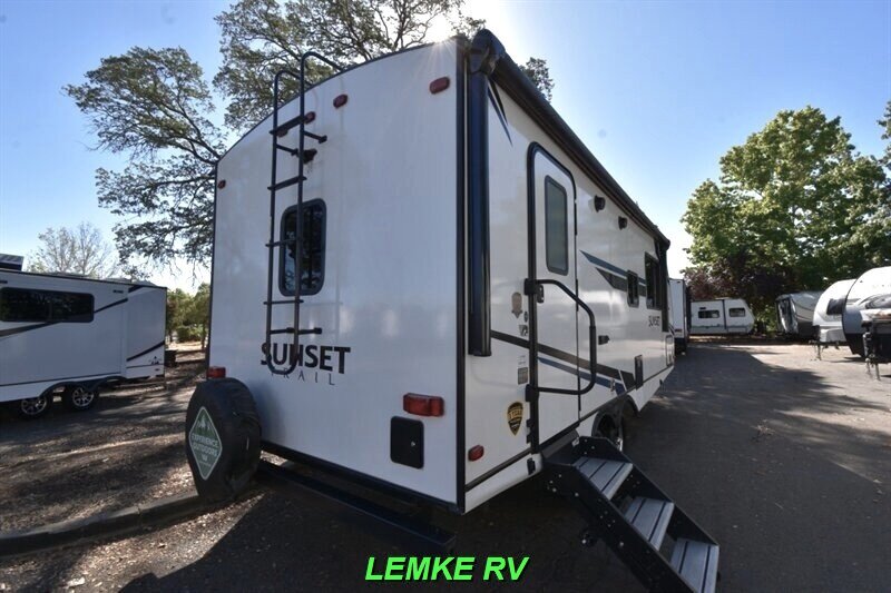 2021 Crossroads RV Sunset Trail Super Lite SS212RB   - Photo 8 - Rocklin, CA 95677
