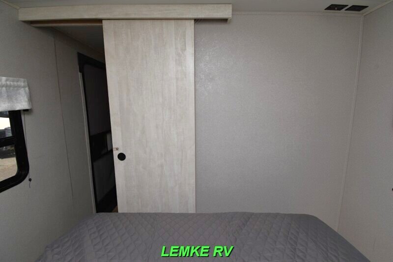 2022 Forest River Shasta 25RB   - Photo 18 - Rocklin, CA 95677