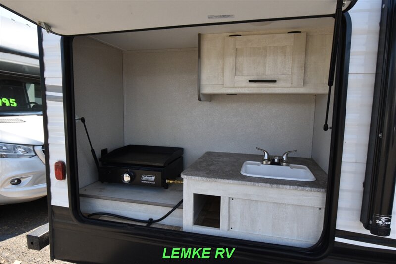 2022 Forest River Shasta 25RB   - Photo 9 - Rocklin, CA 95677