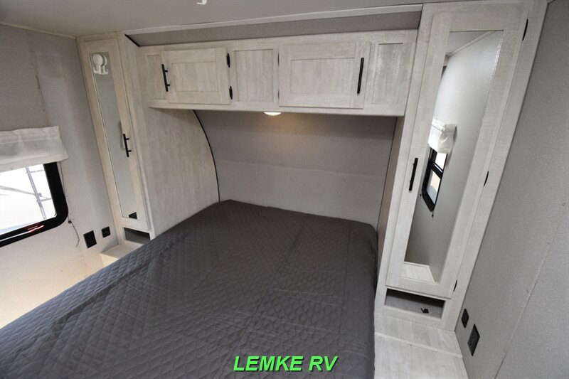 2022 Forest River Shasta 25RB   - Photo 16 - Rocklin, CA 95677