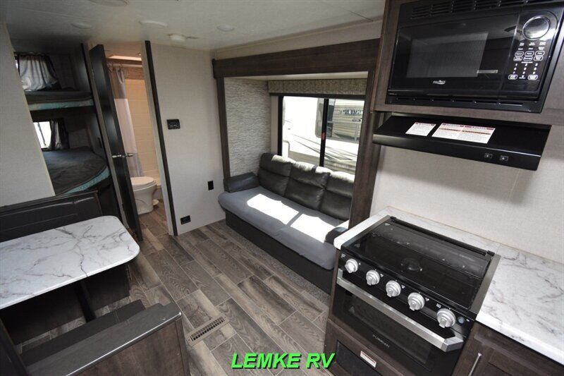 2020 K-Z RV Sportsmen 261BHKLE   - Photo 10 - Rocklin, CA 95677