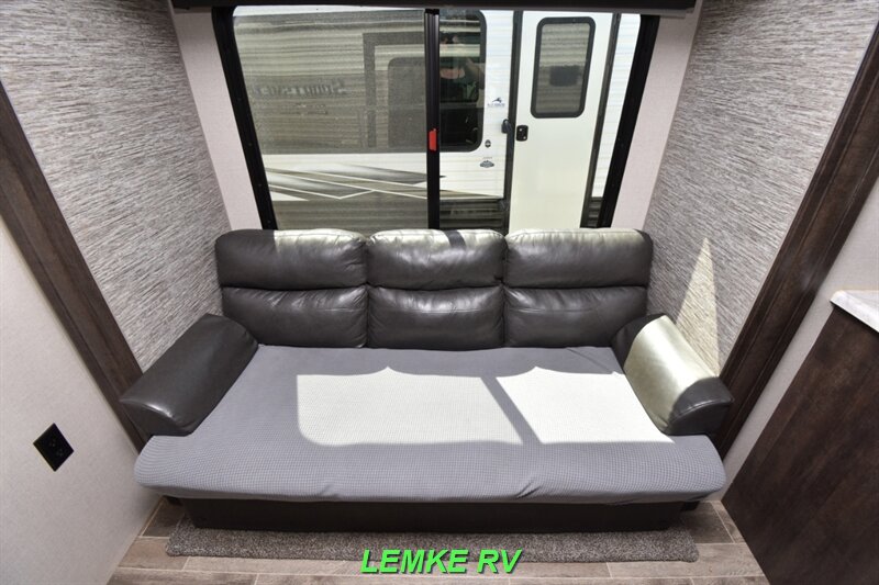 2020 K-Z RV Sportsmen LE 261BHKLE   - Photo 15 - Rocklin, CA 95677