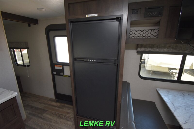 2020 K-Z RV Sportsmen LE 261BHKLE   - Photo 20 - Rocklin, CA 95677