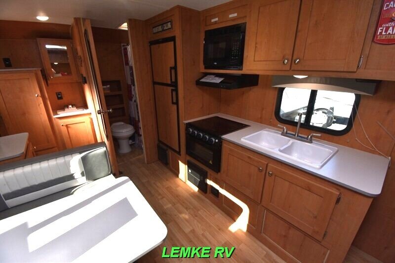 2020 Riverside RV Retro 189R   - Photo 13 - Rocklin, CA 95677