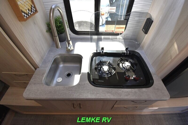 2022 Winnebago Hike H172BH   - Photo 17 - Rocklin, CA 95677