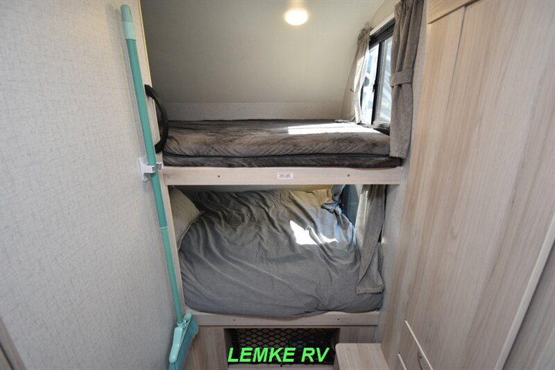 2022 Winnebago Hike H172BH   - Photo 18 - Rocklin, CA 95677