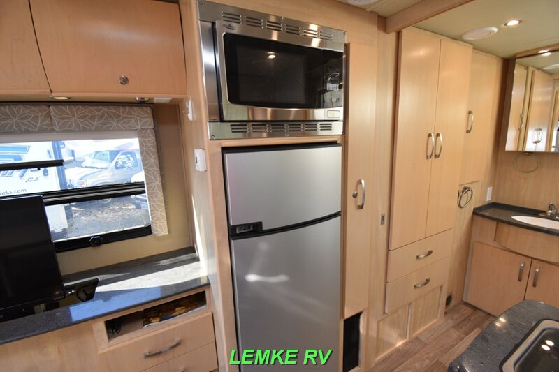 2015 Leisure Travel Unity U24MB   - Photo 21 - Rocklin, CA 95677