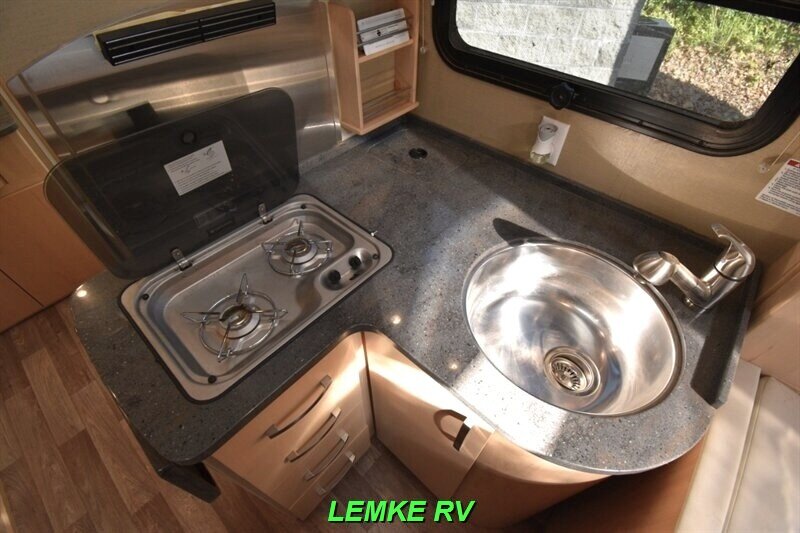 2015 Leisure Travel Unity U24MB   - Photo 13 - Rocklin, CA 95677