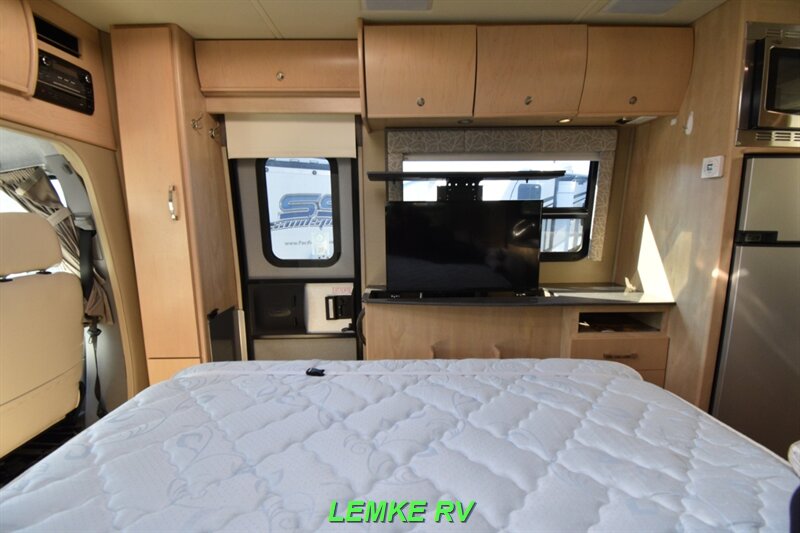 2015 Leisure Travel Unity U24MB   - Photo 16 - Rocklin, CA 95677