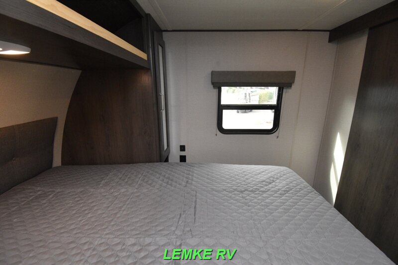 2021 Grand Design Transcend Xplor 221RB   - Photo 20 - Rocklin, CA 95677