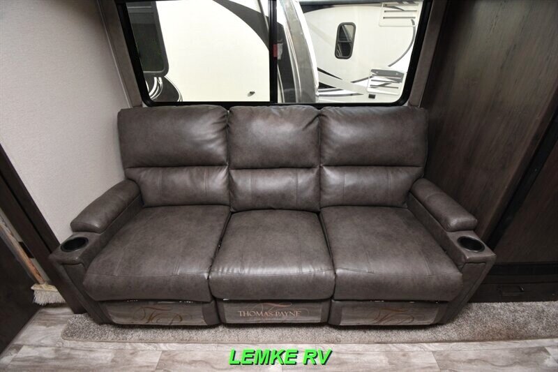 2021 Grand Design Transcend Xplor 221RB   - Photo 21 - Rocklin, CA 95677