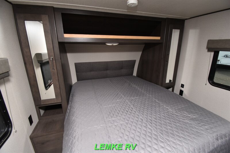 2021 Grand Design Transcend Xplor 221RB   - Photo 19 - Rocklin, CA 95677