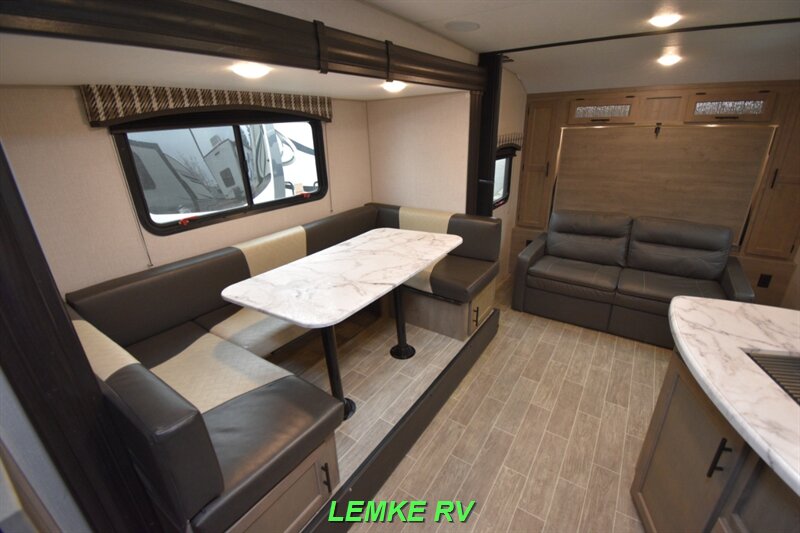 2021 Venture RV Sonic 220VRB   - Photo 21 - Rocklin, CA 95677
