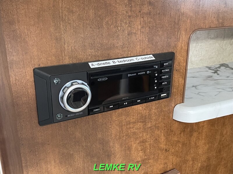 2021 Lance 1985   - Photo 23 - Rocklin, CA 95677