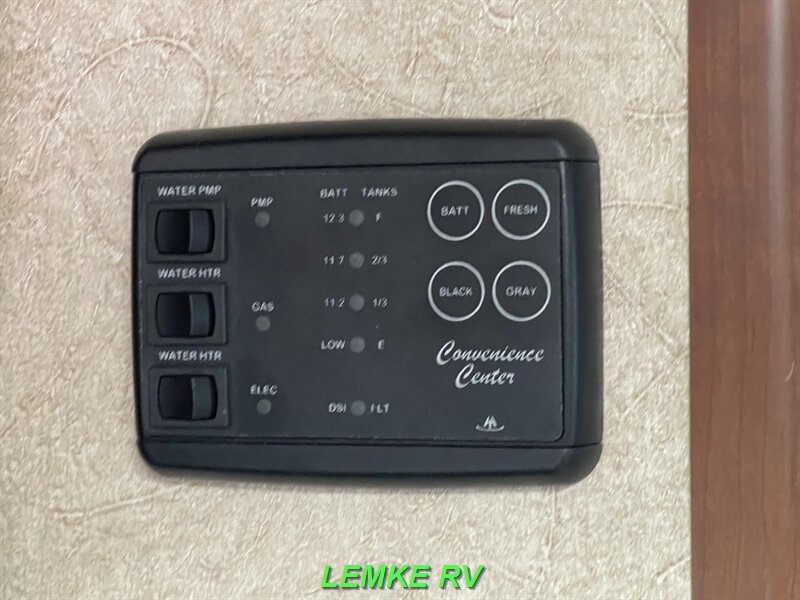 2021 Lance 1985   - Photo 25 - Rocklin, CA 95677