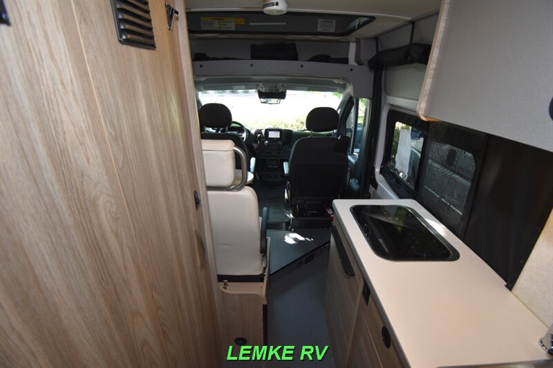 2024 Winnebago Solis 59P   - Photo 5 - Rocklin, CA 95677