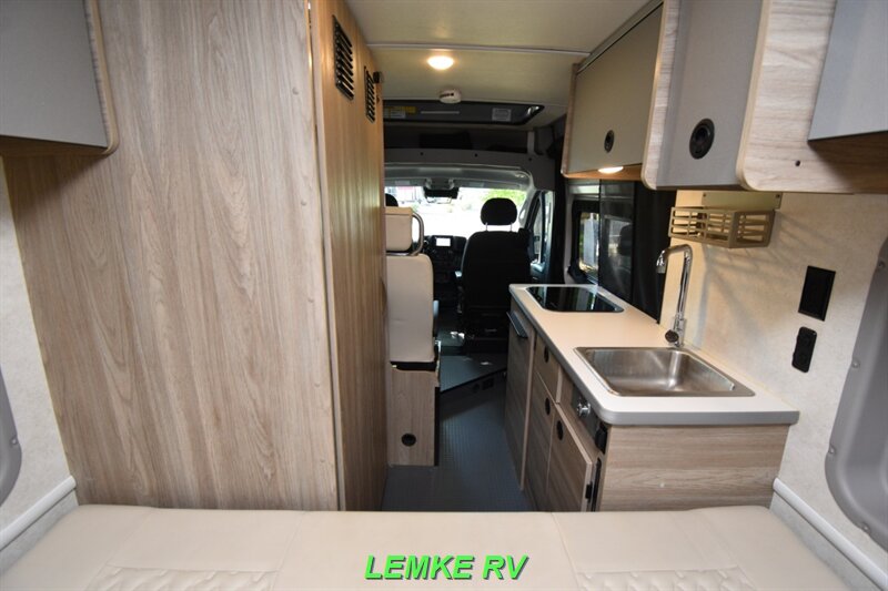 2024 Winnebago Solis 59P   - Photo 18 - Rocklin, CA 95677