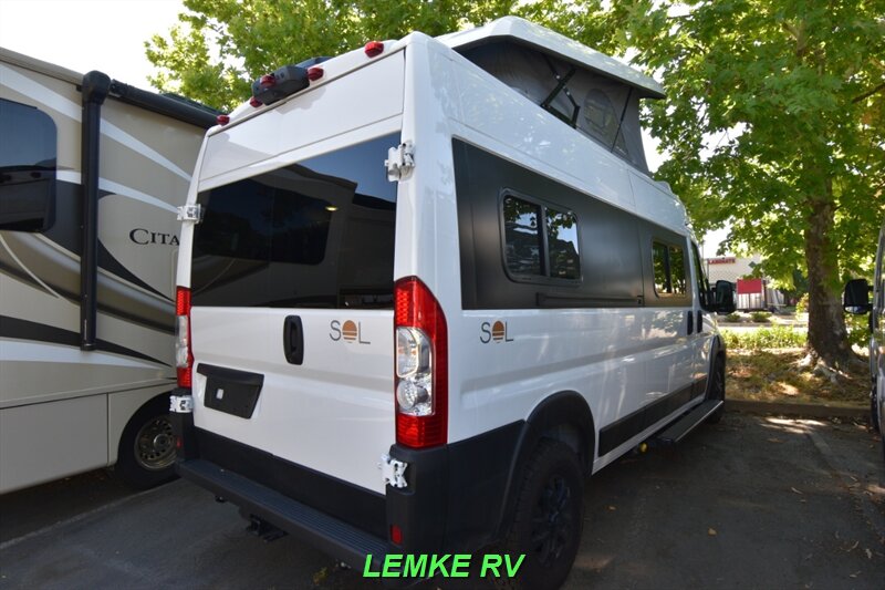 2024 Winnebago Solis 59P   - Photo 9 - Rocklin, CA 95677