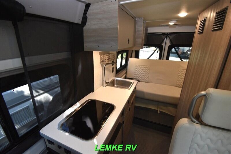 2024 Winnebago Solis 59P   - Photo 25 - Rocklin, CA 95677