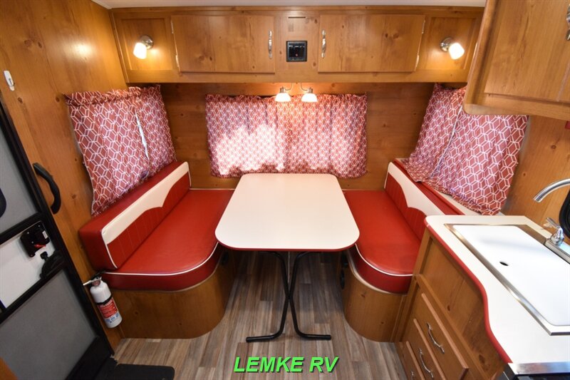 2026 Gulf Stream Vintage Cruiser 19ERD   - Photo 2 - Rocklin, CA 95677