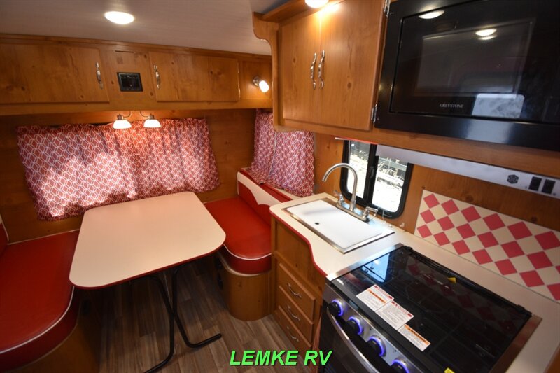 2026 Gulf Stream Vintage Cruiser 19ERD   - Photo 14 - Rocklin, CA 95677