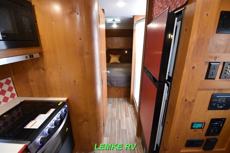 2026 Gulf Stream Vintage Cruiser 19ERD   - Photo 5 - Rocklin, CA 95677