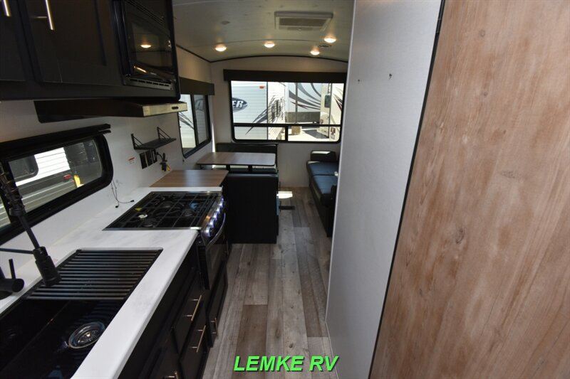 2023 Keystone Springdale 222RDWE   - Photo 2 - Rocklin, CA 95677