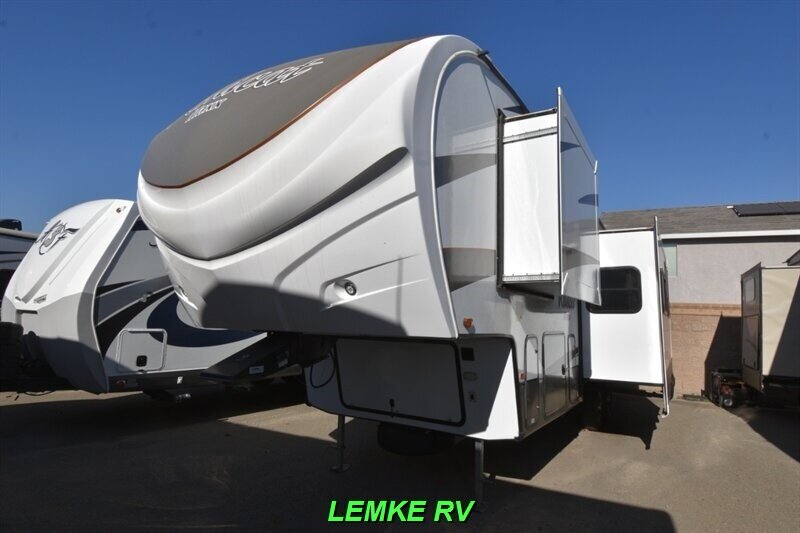 2017 Forest River Wildcat Maxx F312BHX   - Photo 6 - Rocklin, CA 95677