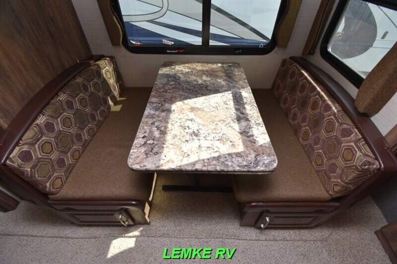 2016 Keystone Cougar 22RBIWE   - Photo 12 - Rocklin, CA 95677