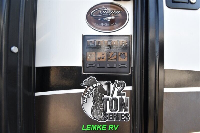 2016 Keystone Cougar 22RBIWE   - Photo 8 - Rocklin, CA 95677