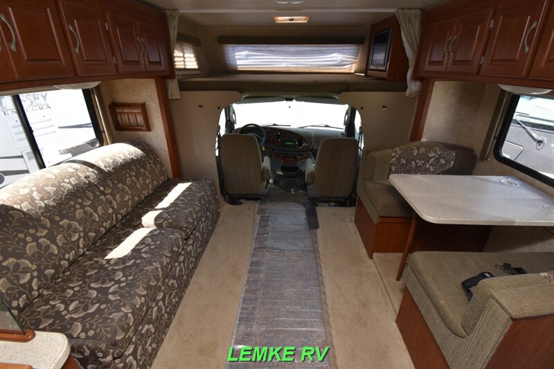 2007 Four Winds Chateau Sport 29R   - Photo 2 - Rocklin, CA 95677