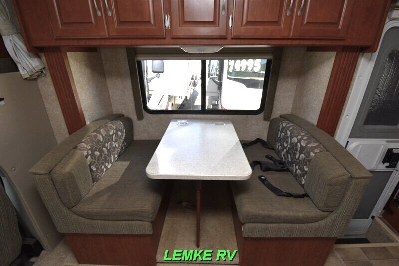 2007 Four Winds Chateau Sport 29R   - Photo 13 - Rocklin, CA 95677