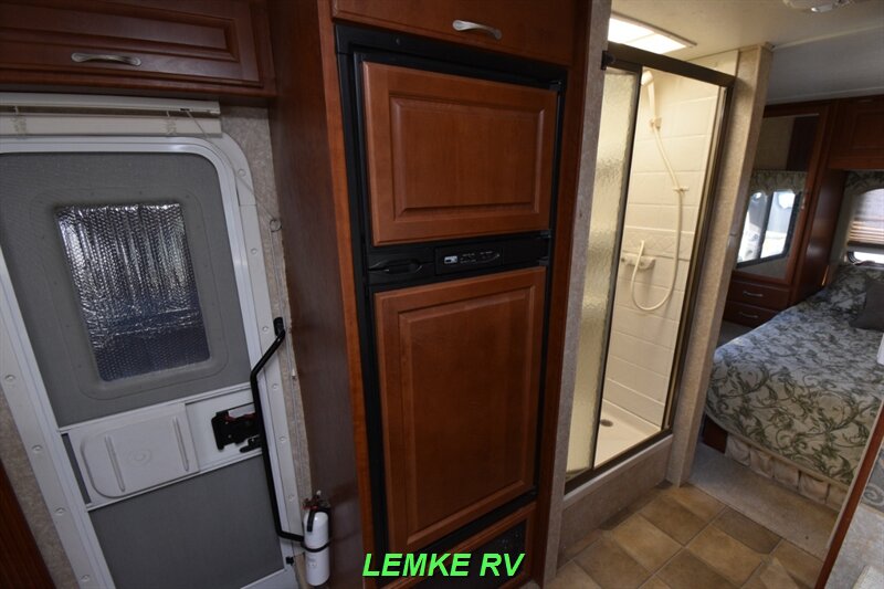 2007 Four Winds Chateau Sport 29R   - Photo 16 - Rocklin, CA 95677