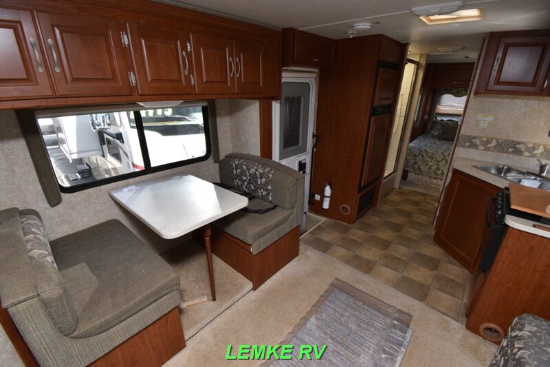 2007 Four Winds Chateau Sport 29R   - Photo 18 - Rocklin, CA 95677
