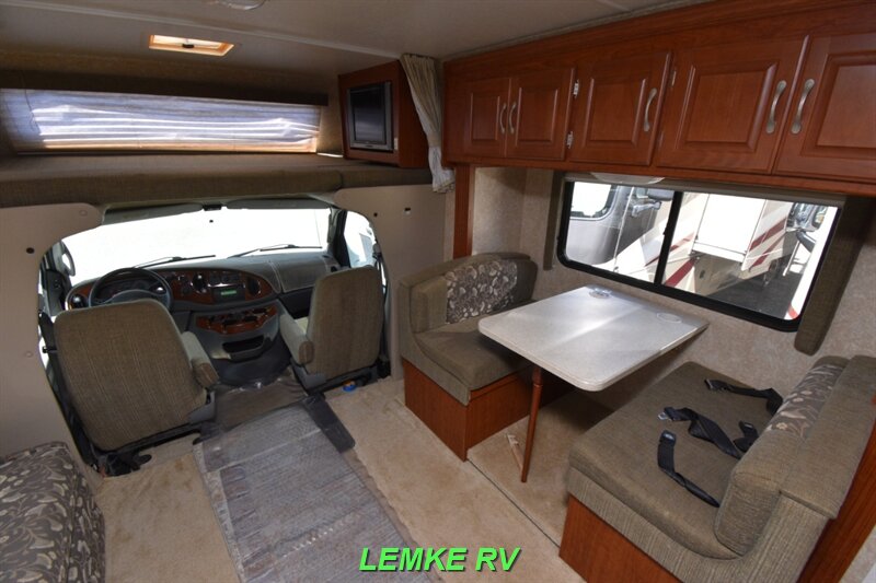 2007 Four Winds Chateau Sport 29R   - Photo 13 - Rocklin, CA 95677