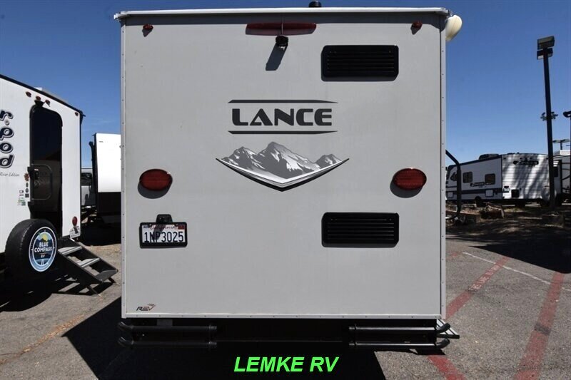 2021 Lance 1475   - Photo 8 - Rocklin, CA 95677