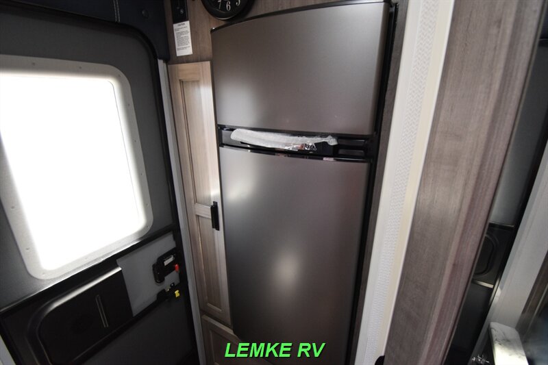 2021 Lance 1475   - Photo 15 - Rocklin, CA 95677