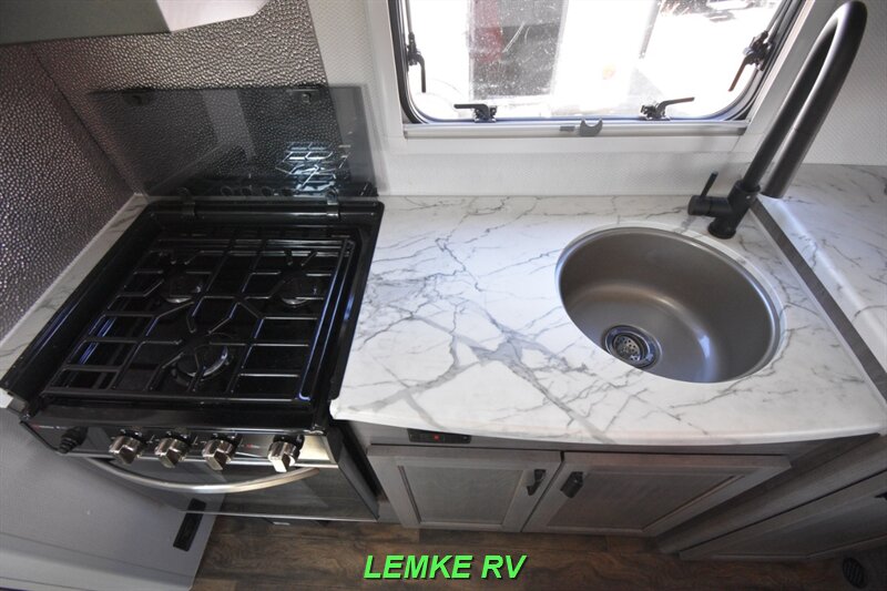 2021 Lance 1475   - Photo 16 - Rocklin, CA 95677