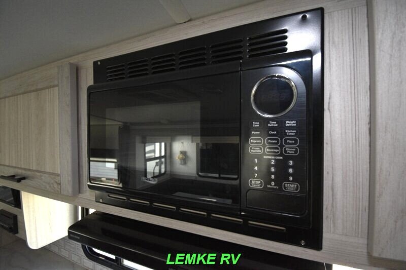2022 Cruiser RV Shadow Cruiser 225RBS   - Photo 21 - Rocklin, CA 95677