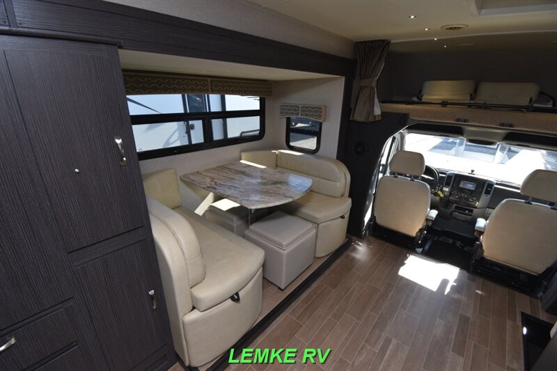 2019 Dynamax Isata 3 Series 24FW   - Photo 21 - Rocklin, CA 95677